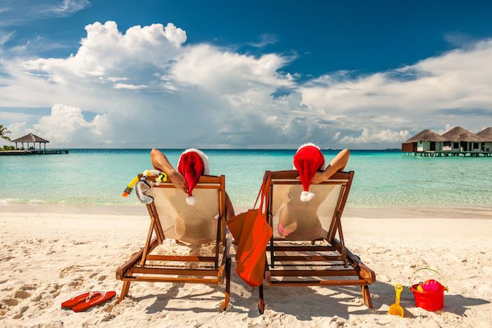 122-million-American-adults-to-travel-for-Christmas-2021-according-to-a-survey-by-The-Vacationer.jpeg
