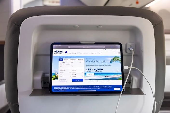5-updates-spot-when-you-step-board-alaska-airlines-refreshed-737-fleet-3.jpg