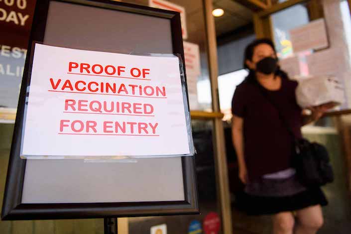 American public opinion and vaccination requirements