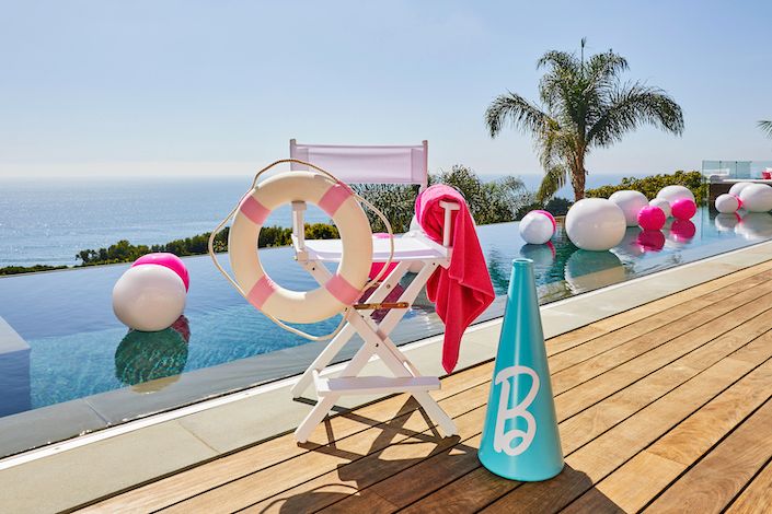 Barbie-Malibu-Dreamhouse-Lifeguard-Station.jpg
