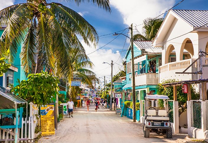 Belize postpones tourism reopening