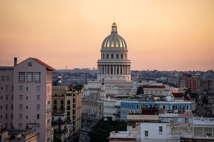 Vivez la légende. Découvrez-la et séjournez dans notre Collection Exclusive.