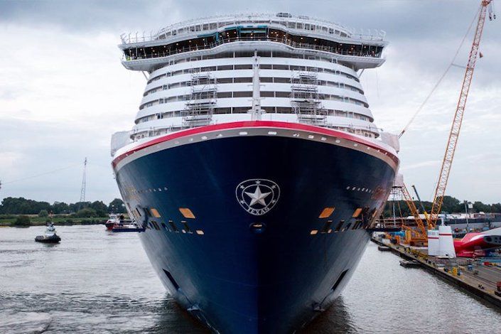 Carnival Jubilee reveals Texas star during float out