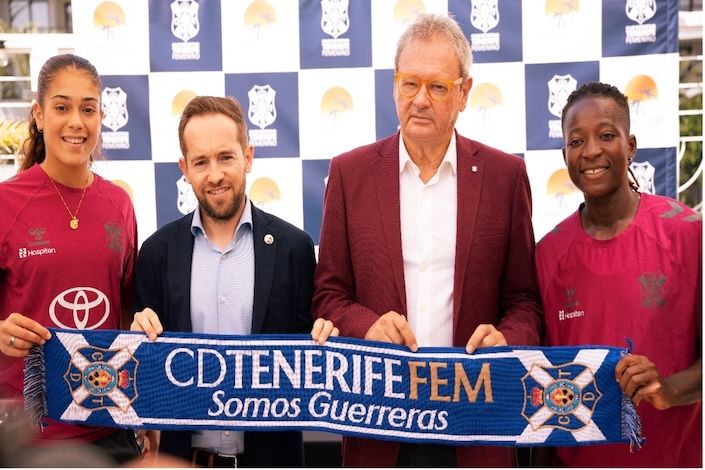 Coral Hotels patrocinador del Club Femenino Tenerife 2.jpg