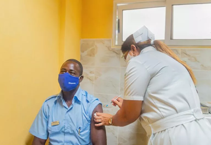 Cuba started to vaccinate all tourism workers