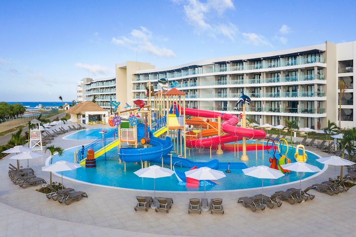 Daisy Club - family experience at Ocean by H10 Hotels!