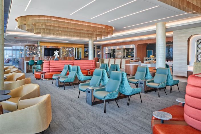 Delta-Sky-Club-raises-the-bar-with-nature-inspired-third-lounge-at-MSP-Airport-6.jpg