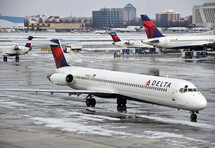 Delta issues travel waiver due to winter weather in the Northeastern U.S.