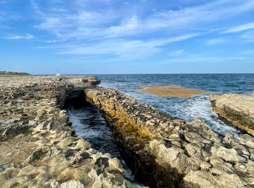 Devil's-Bridge-Antigua-and-Barbuda-2.jpg