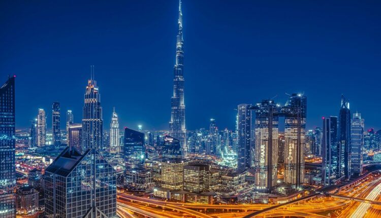 Faute de touristes, les hôtels de luxe de Dubaï cassent les prix