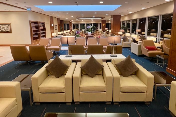 Emirates lounge at Düsseldorf Airport reopens after refurbishment