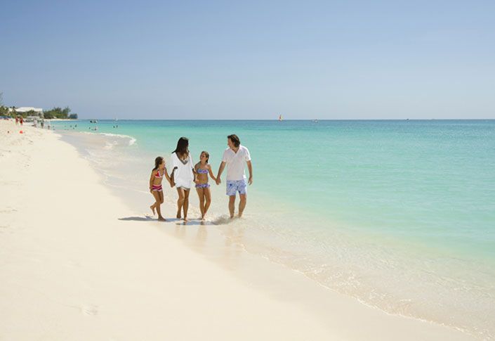 Families and Intergenerational Travel- Caribbean Club, Grand Cayman