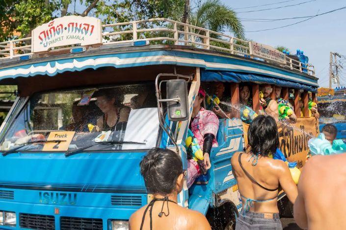 Beyond Resorts - Festival de Songkran