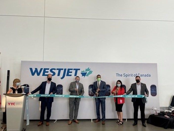 Hallo-Amsterdam!-WestJet-celebrated-the-launch-of-its-new-route-between-Calgary-and-Amsterdam-2.jpg