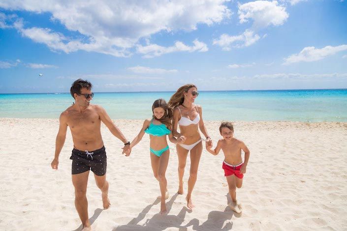 Here's what Sandos recommends to pack for a beach vacation with kids