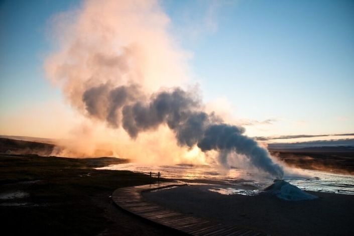 Iceland evacuates town and raises aviation alert as concerns rise a volcano may erupt 