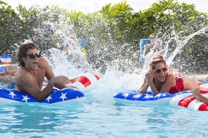 Live Aqua San Miguel de Allende - Red, White and pool party