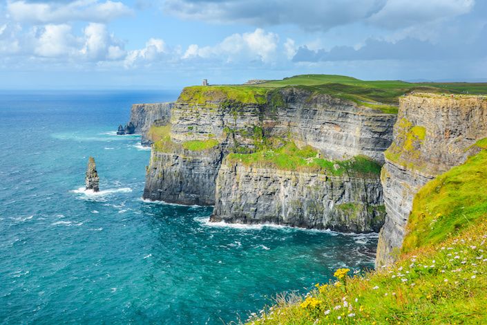 Ireland lifts all COVID-19 travel restrictions
