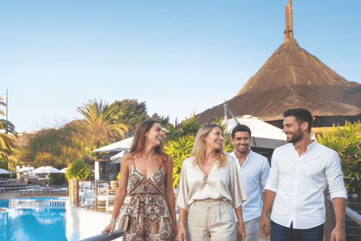 El plan perfecto para grupos de amigos en el Hotel Jardín Tecina
