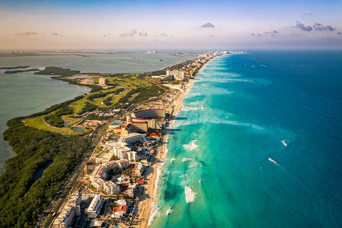 Volaris ofrecerá en julio una ruta directa de McAllen, Texas a Cancún