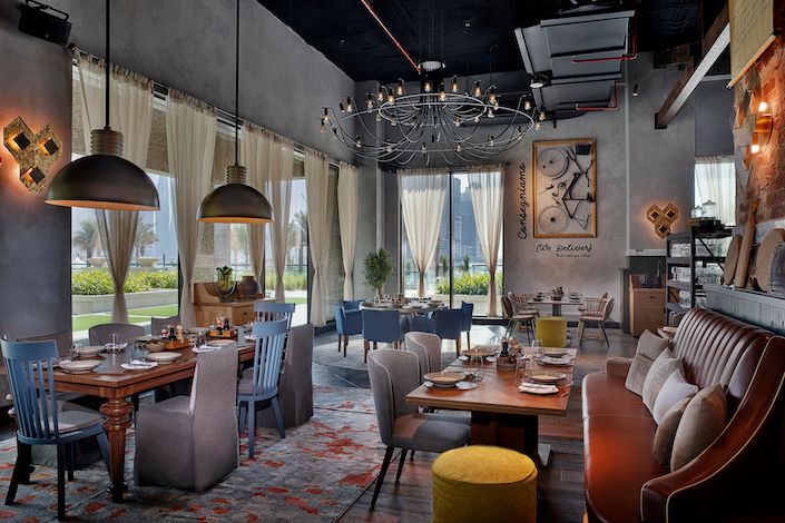 Marriott-Hotels-opens-first-resort-in Dubai-on-world-famed-Palm-Island-2.jpg