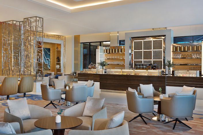 Marriott-Hotels-opens-first-resort-in Dubai-on-world-famed-Palm-Island-3.jpg