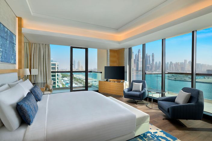 Marriott-Hotels-opens-first-resort-in Dubai-on-world-famed-Palm-Island-4.jpg