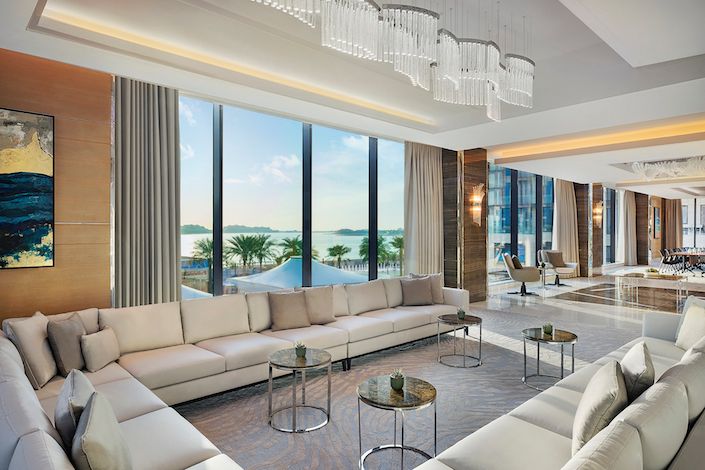 Marriott-Hotels-opens-first-resort-in Dubai-on-world-famed-Palm-Island-5.jpg