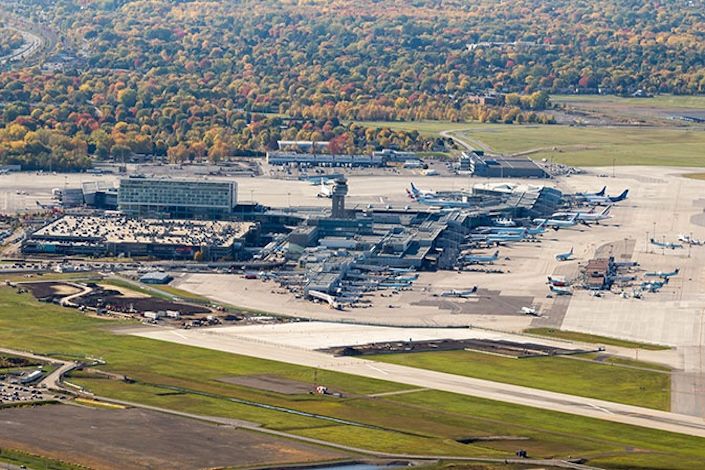 Montreal airport moves to reduce car congestion after traffic backups