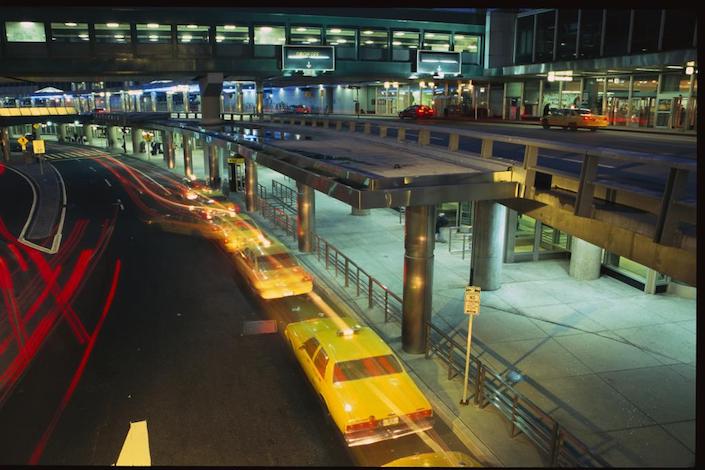 New York LaGuardia airport: AirTrain in danger of cancellation