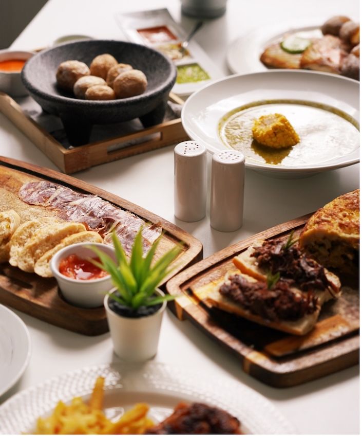 Nuevo menú español:canario en Coral Compostela Beach y Coral Compostela Beach Golf 2.jpg