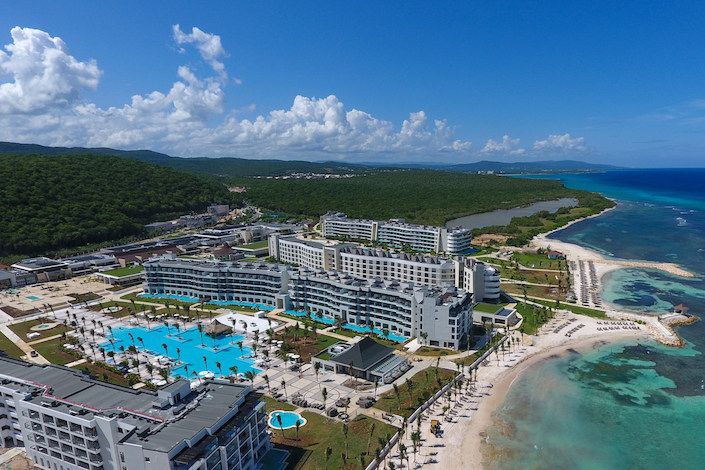 H10 Hotels opens its exclusive Ocean Eden Bay Hotel for adults only in Jamaica