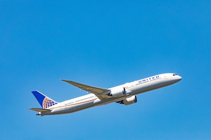 United Airlines passengers receive free T-Mobile inflight WiFi