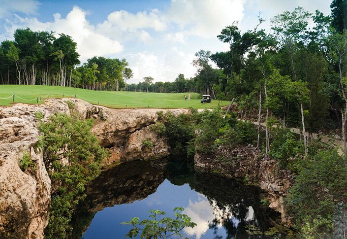 Play a game of golf in the Caribbean with Bahia Principe