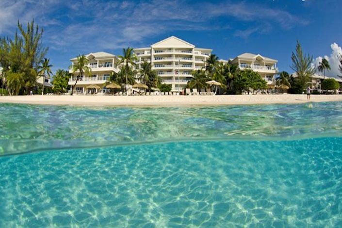 Private, luxurious and spacious winter getaway wanted? 2700 sq. ft suites at Grand Cayman’s Caribbean Club answers the call