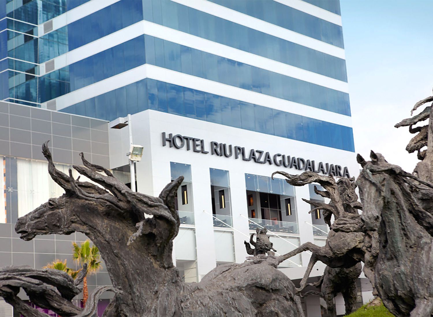 Riu empieza la vuelta a la normalidad con reapertura de dos hoteles