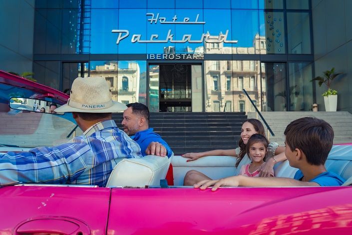 Siente los ritmos más azules de Iberostar Cuba este verano.2.jpg