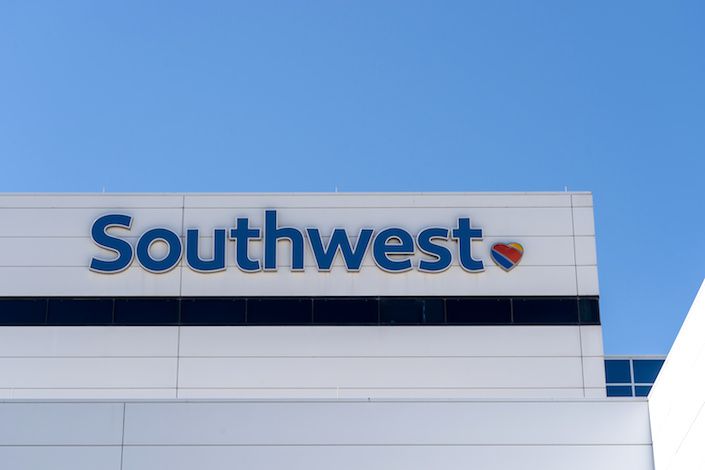 Southwest Airlines extends flight schedule through January 7, 2024