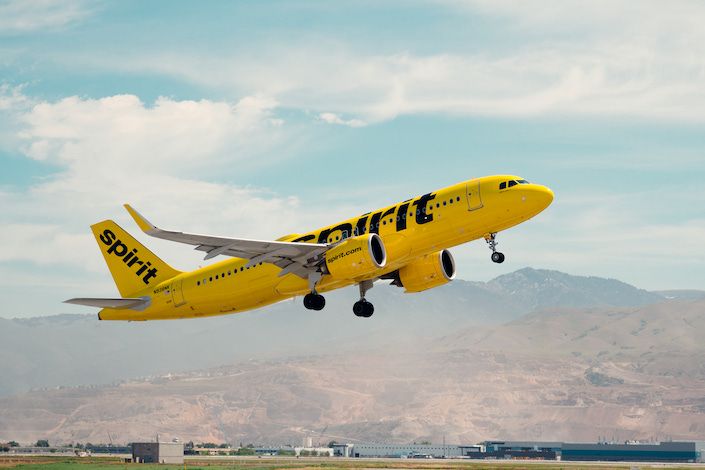 Spirit's bright yellow planes are on their way to San José
