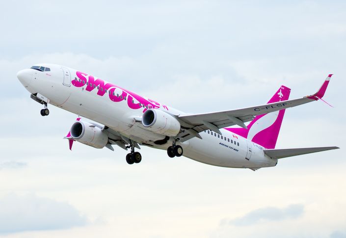 Swoop celebrates sixth new 737 MAX 8 aircraft in 2022