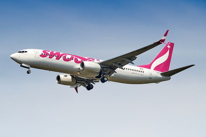 Swoop takes off from Comox with new non-stop service to Edmonton