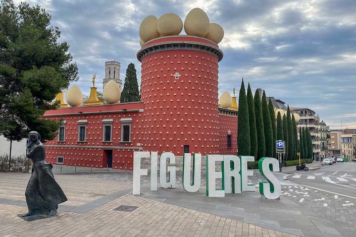 🏠 Casa Natal Salvador Dalí: el complemento perfecto al Teatro-Museo que te permite alargar la estancia en Figueres