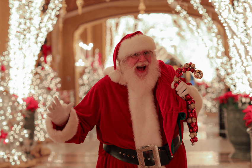 The-Roosevelt-New-Orleans-A-Waldorf-Astoria-Hotel-Santa.png