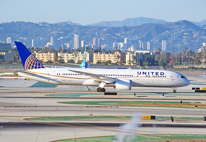 United Airlines Plans to resume service on more than 25 international routes in September