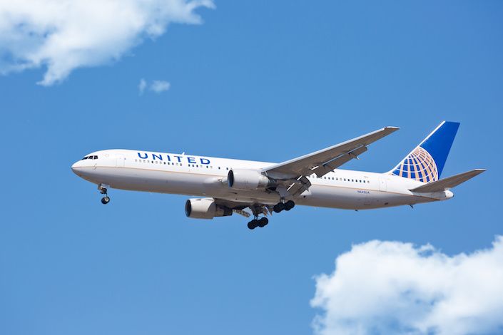 United Airlines accused of refusing employee exemptions to vaccine mandate