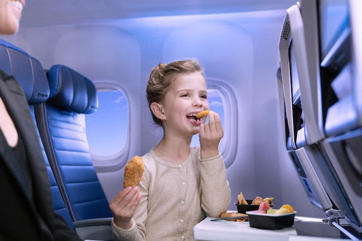 United brings back kids' meals onboard