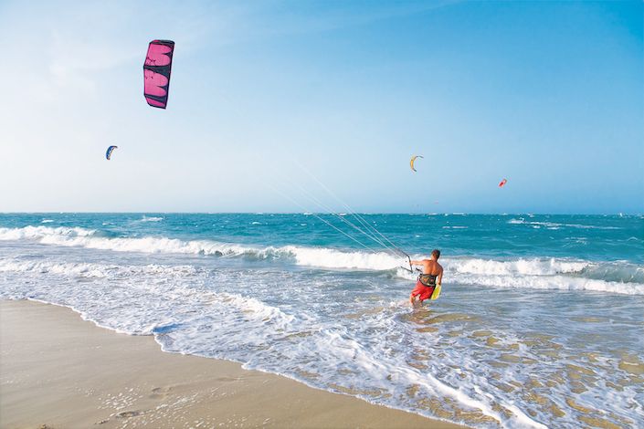 Viva Tangerine by Wyndham offers FREE kitesurfing lessons
