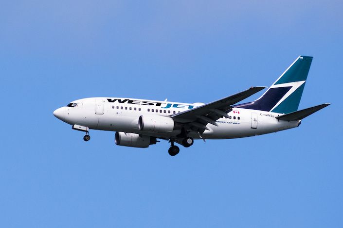 WestJet pilots file 72-hour strike notice, negotiations continue