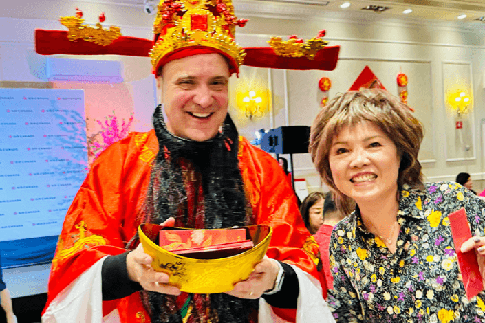 Air Canada welcomes the Year of the Dragon with travel trade and community members