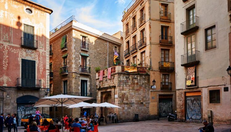 D’ici à 2029, Barcelone veut supprimer les locations saisonnières type Airbnb